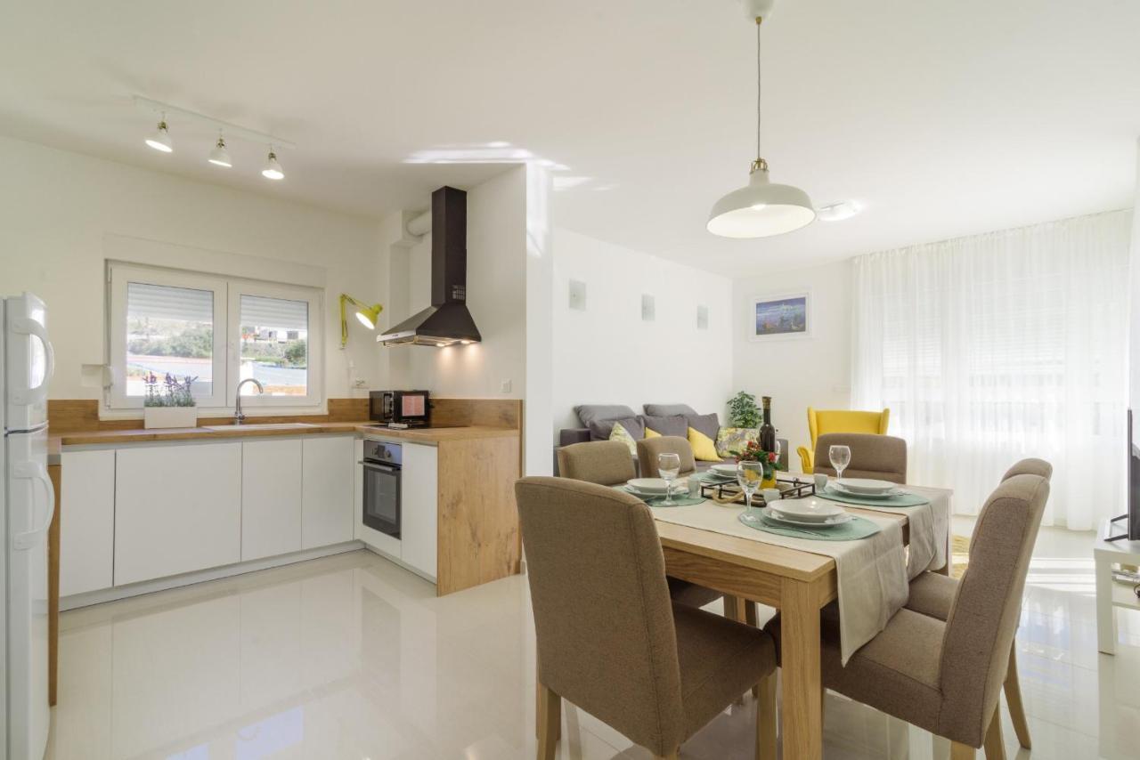 Apartment S-7 Trogir Eksteriør billede